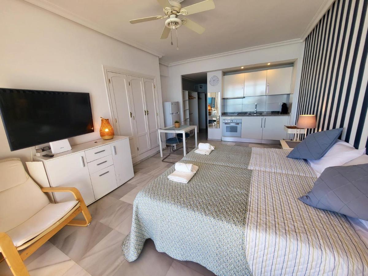 El Espigon De Santa Clara Apartment Torremolinos Luaran gambar