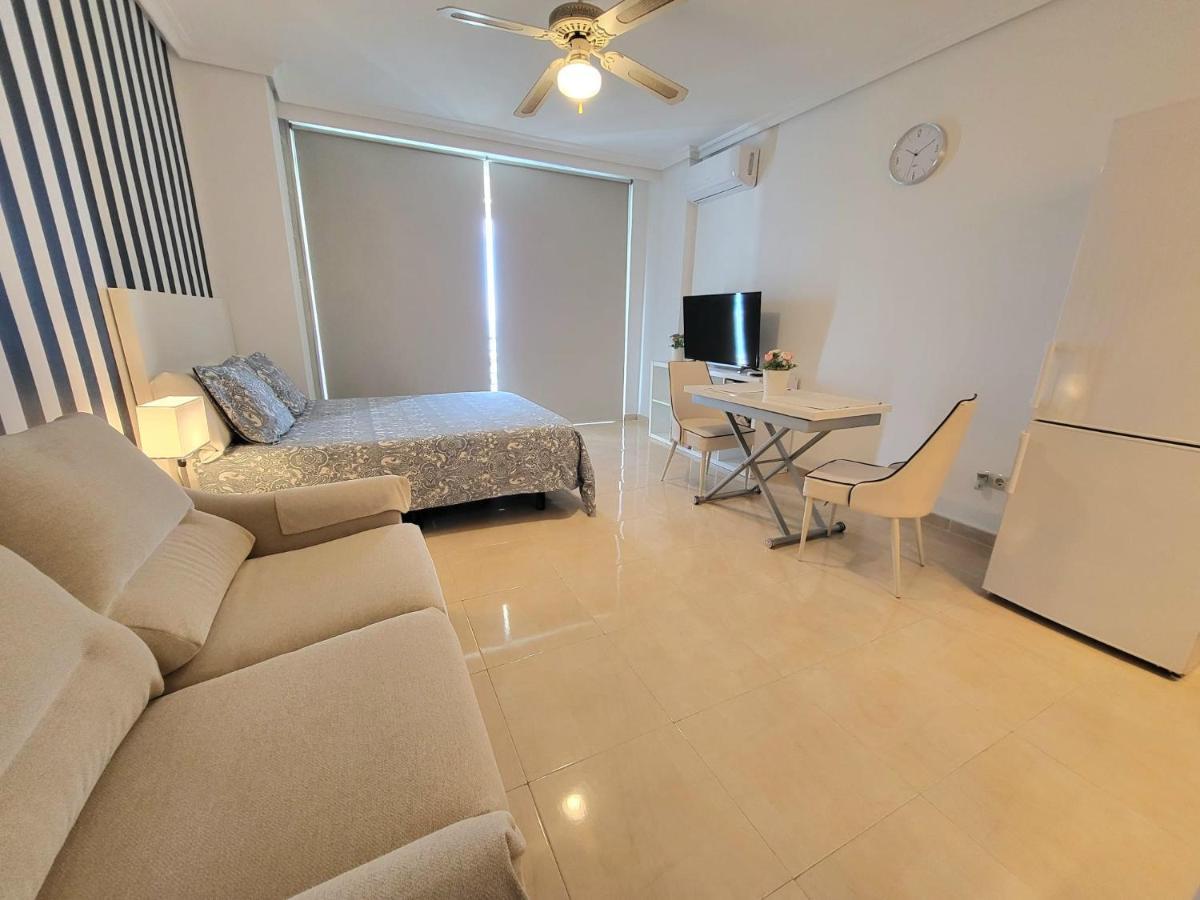 El Espigon De Santa Clara Apartment Torremolinos Luaran gambar